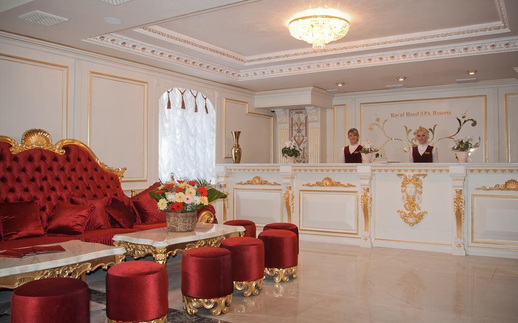 Royal Grand Hotel & Spa Truskavets Exterior photo